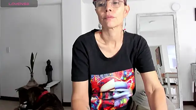 MireyaTorresGu online show from January 30, 1:53 pm