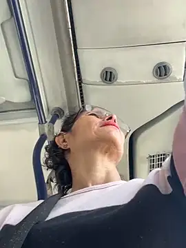 MireyaTorresGu online show from September 25, 3:16 pm