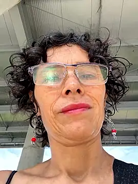 MireyaTorresGu online show from October 20, 1:33 pm