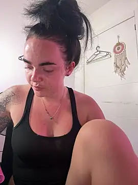 yorkshiregal online show from July 21, 9:55 am