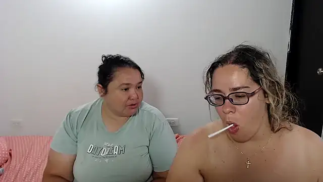 Snapshot of dirtys_games_play chatting on October 15, 1:33 pm dirtys games play online show from October 15, 1:33 pm