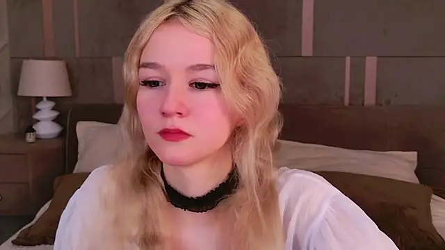 Snapshot of NaomiLoys chatting on March 7, 11:49 pm NaomiLoys online show from March 7, 11:49 pm