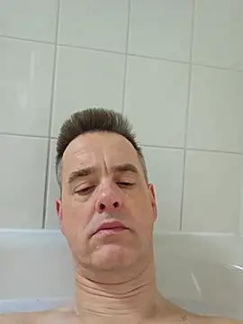 Hectorthyssen1 online show from January 3, 1:47 pm