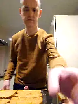 Hectorthyssen1 online show from February 6, 5:35 am