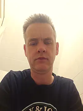 Snapshot of Hectorthyssen1 chatting on May 28, 11:40 am Hectorthyssen1 online show from May 28, 11:40 am