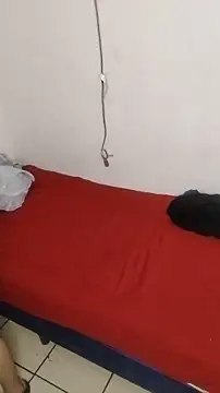 Snapshot of miketripi420 chatting on February 16, 11:28 am miketripi420 online show from February 16, 11:28 am