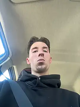 Snapshot of MikesWood21 chatting on March 18, 11:08 am MikesWood21 online show from March 18, 11:08 am