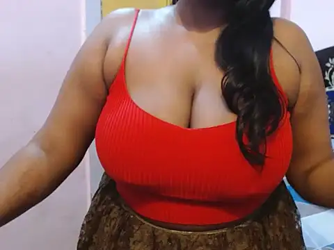 Snapshot of queen_cute chatting on March 22, 6:14 pm queen cute online show from March 22, 6:14 pm