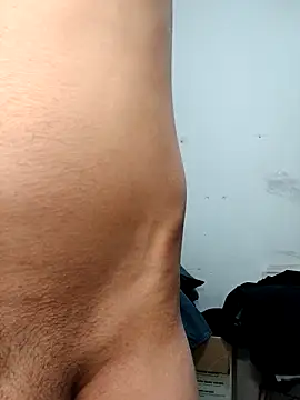 Snapshot of jhonyhot9292 chatting on December 15, 12:26 am jhonyhot9292 online show from December 15, 12:26 am