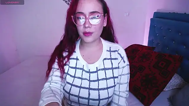 Snapshot of zarquita99 chatting on November 3, 8:48 am zarquita99 online show from November 3, 8:48 am