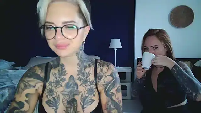 Snapshot of Alexandersonxo chatting on March 4, 11:32 pm Alexandersonxo online show from March 4, 11:32 pm