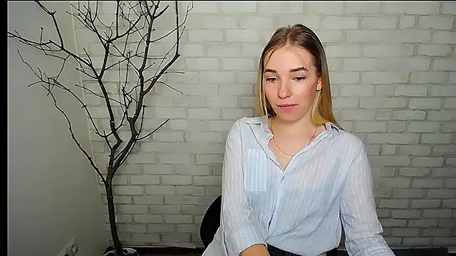 Queen ofLove online show from February 26, 12:58 pm