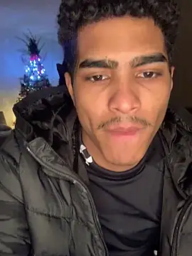 Snapshot of Ryan-hot chatting on December 13, 12:53 am Ryan-hot online show from December 13, 12:53 am