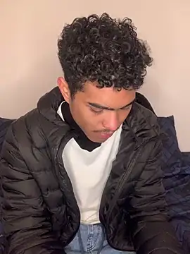 Snapshot of Ryan-hot chatting on December 15, 9:53 pm Ryan-hot online show from December 15, 9:53 pm