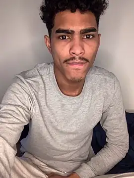 Snapshot of Ryan-hot chatting on January 5, 9:15 am Ryan-hot online show from January 5, 9:15 am