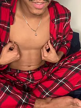 Snapshot of Ryan-hot chatting on January 11, 10:19 am Ryan-hot online show from January 11, 10:19 am