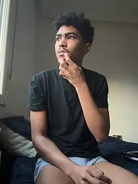 Snapshot of Ryan-hot chatting on February 21, 5:53 pm Ryan-hot online show from February 21, 5:53 pm