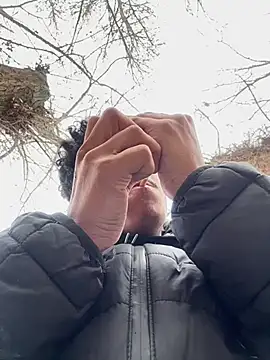 Snapshot of Ryan-hot chatting on February 22, 8:29 am Ryan-hot online show from February 22, 8:29 am