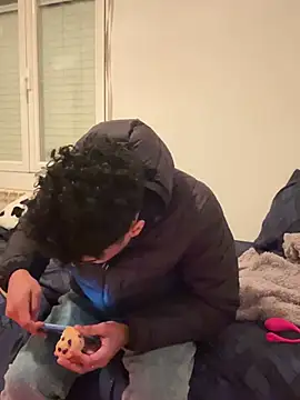 Snapshot of Ryan-hot chatting on February 22, 9:48 pm Ryan-hot online show from February 22, 9:48 pm