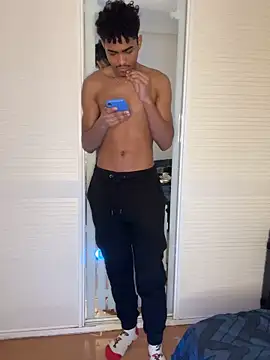 Snapshot of Ryan-hot chatting on March 4, 2:49 am Ryan-hot online show from March 4, 2:49 am