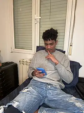 Snapshot of Ryan-hot chatting on March 6, 3:35 pm Ryan-hot online show from March 6, 3:35 pm