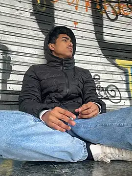 Snapshot of Ryan-hot chatting on March 10, 10:26 am Ryan-hot online show from March 10, 10:26 am