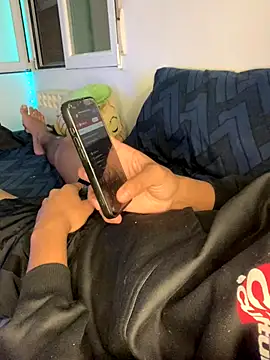 Snapshot of Ryan-hot chatting on October 12, 8:19 pm Ryan-hot online show from October 12, 8:19 pm