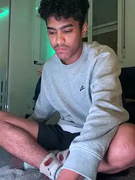 Snapshot of Ryan-hot chatting on October 25, 10:37 pm Ryan-hot online show from October 25, 10:37 pm