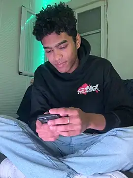 Snapshot of Ryan-hot chatting on October 27, 8:57 pm Ryan-hot online show from October 27, 8:57 pm