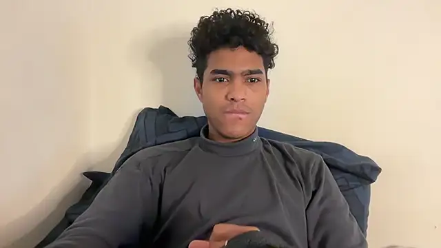 Snapshot of Ryan-hot chatting on December 21, 11:50 am Ryan-hot online show from December 21, 11:50 am