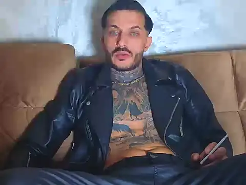 Snapshot of MentoXXL chatting on November 1, 5:26 pm MentoXXL online show from November 1, 5:26 pm