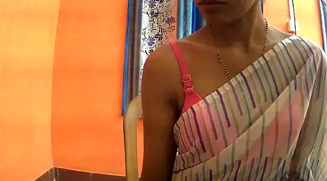 Snapshot of sexy_janu25 chatting on March 11, 1:23 pm sexy janu25 online show from March 11, 1:23 pm