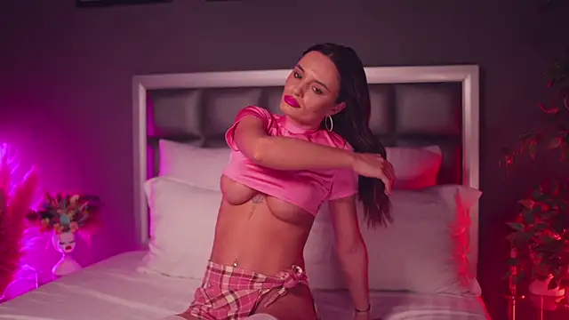 CarlaWhite online show from February 8, 10:39 am