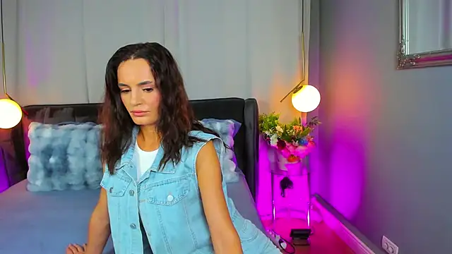 CarlaWhite online show from June 28, 3:23 am