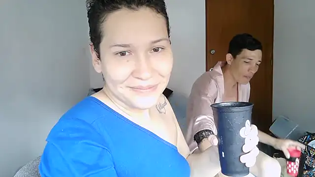 luxandracon23 online show from February 8, 5:16 pm