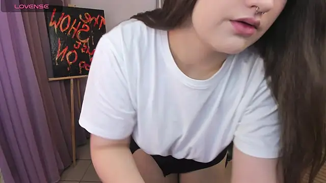 Snapshot of Aria_Blisss chatting on February 12, 8:49 am Aria Blisss online show from February 12, 8:49 am