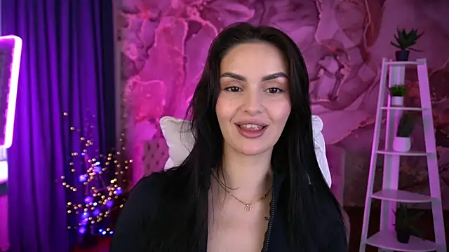 Snapshot of MilashaLovely chatting on November 4, 7:51 am MilashaLovely online show from November 4, 7:51 am