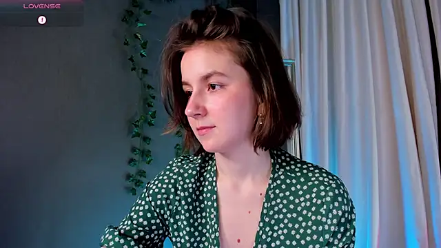 Snapshot of mind_game chatting on December 7, 12:02 pm mind game online show from December 7, 12:02 pm