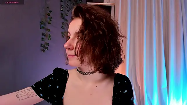 Snapshot of mind_game chatting on January 24, 5:31 am mind game online show from January 24, 5:31 am