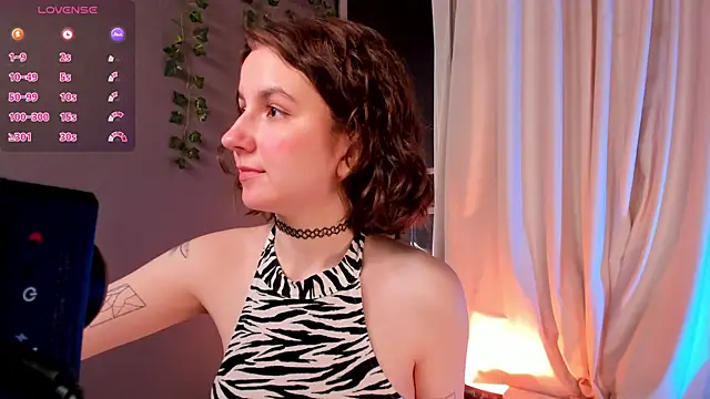 Snapshot of mind_game chatting on February 6, 9:32 am mind game online show from February 6, 9:32 am