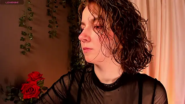 Snapshot of mind_game chatting on March 22, 5:39 am mind game online show from March 22, 5:39 am