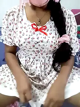 Snapshot of Thinaya chatting on January 13, 5:44 pm Thinaya online show from January 13, 5:44 pm