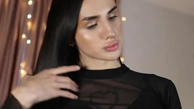 Snapshot of Kim_Oberlin_ chatting on December 19, 10:34 am Kim Oberlin online show from December 19, 10:34 am