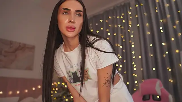 Snapshot of Kim_Oberlin_ chatting on December 20, 4:36 pm Kim Oberlin online show from December 20, 4:36 pm