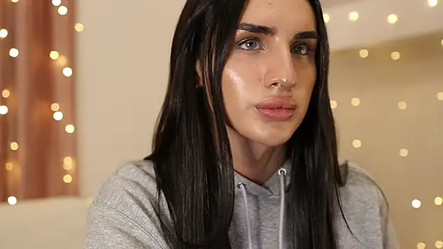 Snapshot of Kim_Oberlin_ chatting on January 31, 6:47 pm Kim Oberlin online show from January 31, 6:47 pm