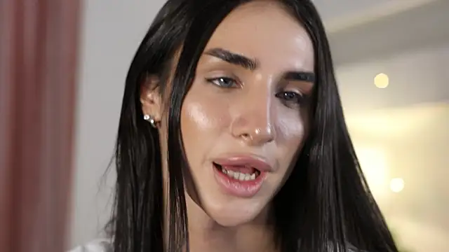 Snapshot of Kim_Oberlin_ chatting on February 2, 11:40 am Kim Oberlin online show from February 2, 11:40 am