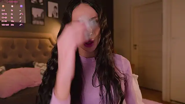 Snapshot of Kim_Oberlin_ chatting on March 22, 11:21 am Kim Oberlin online show from March 22, 11:21 am