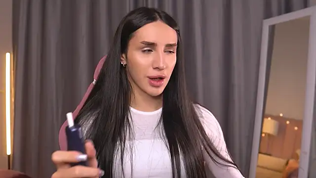 Snapshot of Kim_Oberlin_ chatting on November 4, 11:09 am Kim Oberlin online show from November 4, 11:09 am