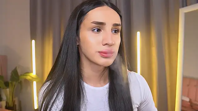 Snapshot of Kim_Oberlin_ chatting on November 13, 3:55 pm Kim Oberlin online show from November 13, 3:55 pm