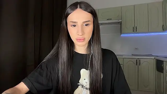 Kim Oberlin  online show from March 12, 5:08 pm